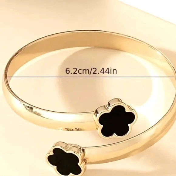 Gold-Tone Black Clover Motif adjustable Cuff Bracelet for Women - Picture 3 of 6